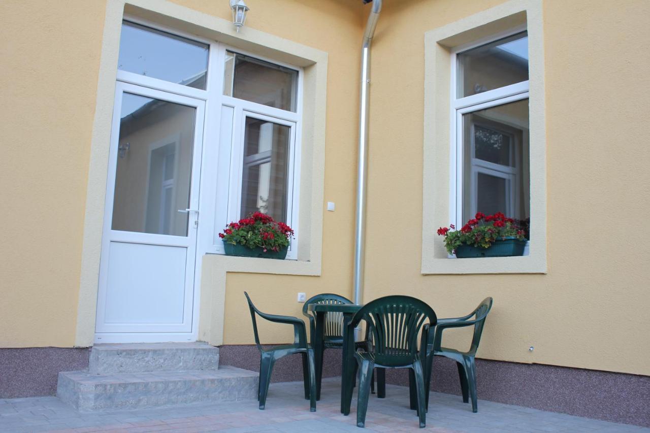 Apartmani Maja Zrenjanin Exterior foto